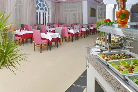 Hotel Liberty Resort - 9