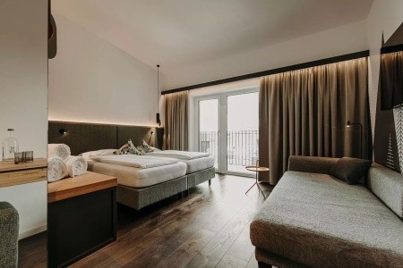 The View (Ex Sonnblick) - 18