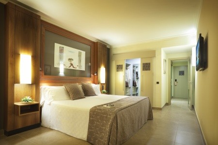 Kanárske ostrovy Tenerife Jardines De Nivaria 5 dňový pobyt Polpenzia Letecky Letisko: Praha December 2025 (15/12/25-19/12/25)