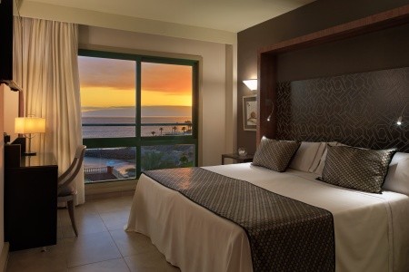 Kanárske ostrovy Tenerife Jardines De Nivaria 5 dňový pobyt Polpenzia Letecky Letisko: Praha December 2025 (15/12/25-19/12/25)