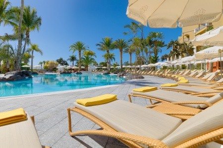 Kanárske ostrovy Tenerife Jardines De Nivaria 5 dňový pobyt Polpenzia Letecky Letisko: Praha December 2025 (15/12/25-19/12/25)