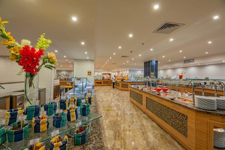 Egypt Hurghada Titanic Resort & Aqua Park 7 dňový pobyt All Inclusive Letecky Letisko: Viedeň May 2026 (13/05/26-19/05/26)