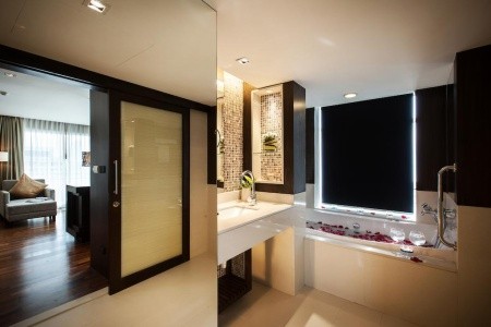 Thajsko Pattaya A-One Pattaya Beach Resort 13 dňový pobyt Raňajky Letecky Letisko: Viedeň October 2025 ( 8/10/25-20/10/25)