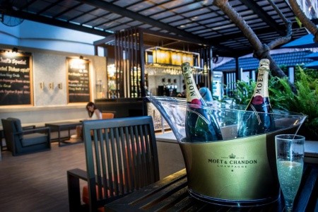 Thajsko Pattaya A-One Pattaya Beach Resort 13 dňový pobyt Raňajky Letecky Letisko: Viedeň October 2025 ( 8/10/25-20/10/25)