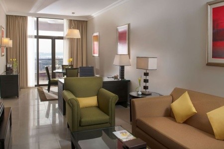 Spojené arabské emiráty Dubaj Two Seasons Hotel & Apartments 6 dňový pobyt Raňajky Letecky Letisko: Viedeň March 2026 (29/03/26- 3/04/26)