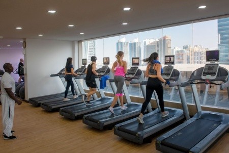 Spojené arabské emiráty Dubaj Two Seasons Hotel & Apartments 6 dňový pobyt Raňajky Letecky Letisko: Viedeň March 2026 (29/03/26- 3/04/26)