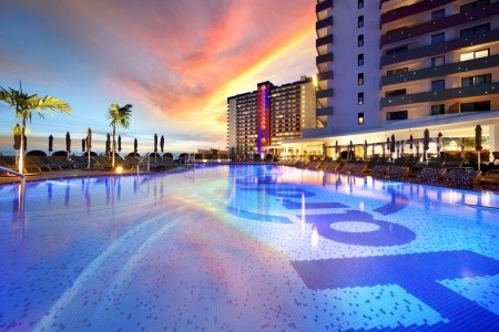 Kanárske ostrovy Tenerife Hard Rock Tenerife (Playa Paraiso) 7 dňový pobyt Raňajky Letecky Letisko: Praha June 2025 (27/06/25- 3/07/25)