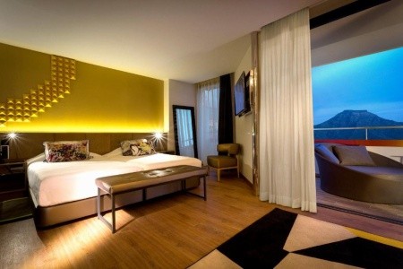 Kanárske ostrovy Tenerife Hard Rock Tenerife (Playa Paraiso) 7 dňový pobyt Raňajky Letecky Letisko: Praha June 2025 (27/06/25- 3/07/25)