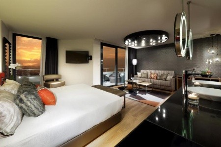 Kanárske ostrovy Tenerife Hard Rock Tenerife (Playa Paraiso) 7 dňový pobyt Raňajky Letecky Letisko: Praha June 2025 (27/06/25- 3/07/25)