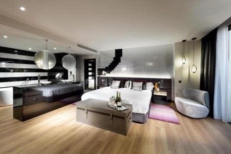 Kanárske ostrovy Tenerife Hard Rock Tenerife (Playa Paraiso) 7 dňový pobyt Raňajky Letecky Letisko: Praha June 2025 (27/06/25- 3/07/25)