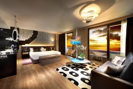 Kanárske ostrovy Tenerife Hard Rock Tenerife (Playa Paraiso) 7 dňový pobyt Raňajky Letecky Letisko: Praha June 2025 (27/06/25- 3/07/25)