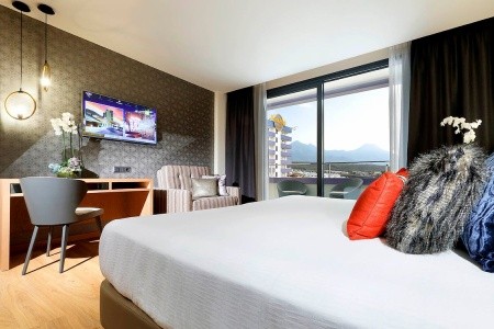 Kanárske ostrovy Tenerife Hard Rock Tenerife (Playa Paraiso) 7 dňový pobyt Raňajky Letecky Letisko: Praha June 2025 (27/06/25- 3/07/25)