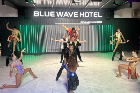 Turecko Alanya Blue Wave Suite 8 dňový pobyt All Inclusive Letecky Letisko: Praha June 2026 (29/06/26- 6/07/26)