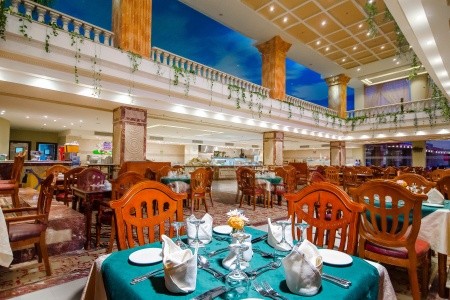 Egypt Hurghada Titanic Palace Resort 12 dňový pobyt Ultra All inclusive Letecky Letisko: Viedeň February 2026 ( 2/02/26-13/02/26)