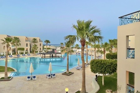 Ivy Cyrene Island Resort - 2