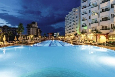 Turecko Antalya Wyndham Garden Lara (Ex.