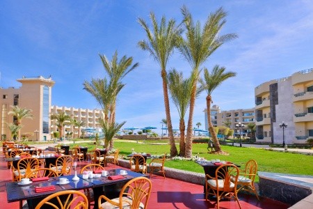 Moreno Horizon Spa & Resort (Ex. Marina Beach Resort) - 12