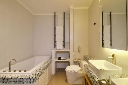 Thajsko Pattaya Pattaya Modus Beachfront Resort 13 dňový pobyt Polpenzia Letecky Letisko: Viedeň October 2025 ( 8/10/25-20/10/25)