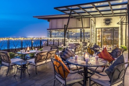 Thajsko Pattaya Pattaya Modus Beachfront Resort 13 dňový pobyt Polpenzia Letecky Letisko: Viedeň October 2025 ( 8/10/25-20/10/25)