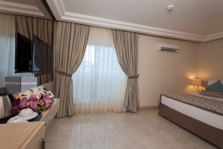 Turecko Alanya Xperia Saray Beach 7 dňový pobyt All Inclusive Letecky Letisko: Viedeň April 2026 (17/04/26-23/04/26)