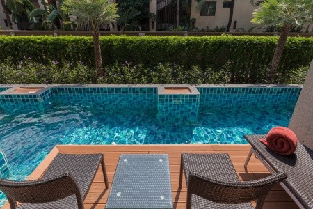 Thajsko Phuket The Charm Resort Phuket 10 dňový pobyt Raňajky Letecky Letisko: Praha April 2027 (15/04/27-24/04/27)