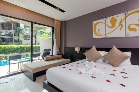 Thajsko Phuket The Charm Resort Phuket 10 dňový pobyt Raňajky Letecky Letisko: Praha April 2027 (15/04/27-24/04/27)