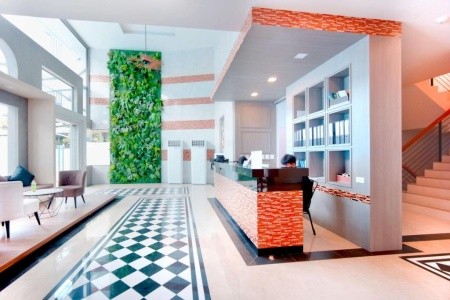 Thajsko Phuket Phoenix Karon Beach 12 dňový pobyt Raňajky Letecky Letisko: Viedeň December 2026 ( 1/12/26-12/12/26)