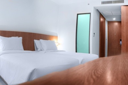 Thajsko Phuket Phoenix Karon Beach 12 dňový pobyt Raňajky Letecky Letisko: Viedeň December 2026 ( 1/12/26-12/12/26)