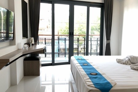 Thajsko Phuket Phoenix Karon Beach 12 dňový pobyt Raňajky Letecky Letisko: Viedeň December 2026 ( 1/12/26-12/12/26)
