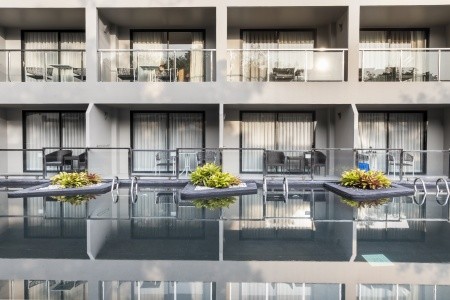 Thajsko Pattaya Golden Tulip Pattaya Beach Resort 9 dňový pobyt Polpenzia Letecky Letisko: Praha August 2026 (26/08/26- 3/09/26)