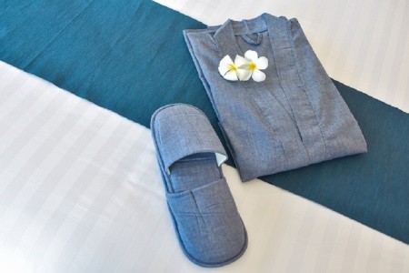 Thajsko Pattaya Golden Tulip Pattaya Beach Resort 9 dňový pobyt Polpenzia Letecky Letisko: Praha August 2026 (26/08/26- 3/09/26)