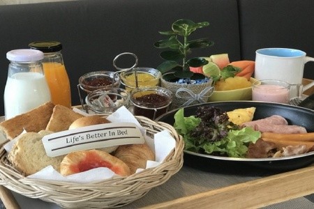 Thajsko Pattaya Golden Tulip Pattaya Beach Resort 9 dňový pobyt Polpenzia Letecky Letisko: Praha August 2026 (26/08/26- 3/09/26)