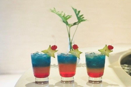 Thajsko Pattaya Golden Tulip Pattaya Beach Resort 9 dňový pobyt Polpenzia Letecky Letisko: Praha August 2026 (26/08/26- 3/09/26)