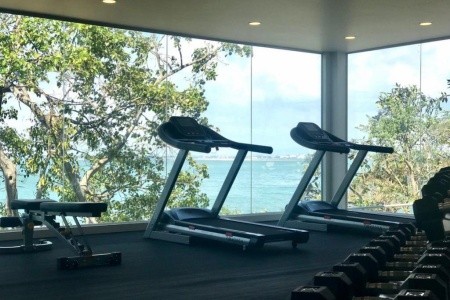 Thajsko Pattaya Golden Tulip Pattaya Beach Resort 9 dňový pobyt Polpenzia Letecky Letisko: Praha August 2026 (26/08/26- 3/09/26)