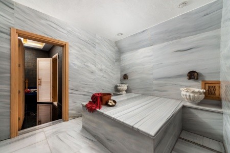 Rubi Platinum Spa Resort & Suites - 77