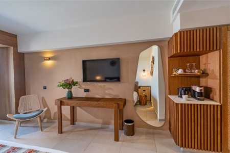 Grécko Kréta Minos Ambassador 6 dňový pobyt Raňajky Letecky Letisko: Praha September 2026 ( 5/09/26-10/09/26)