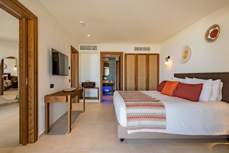 Grécko Kréta Minos Ambassador 6 dňový pobyt Raňajky Letecky Letisko: Praha September 2026 ( 5/09/26-10/09/26)