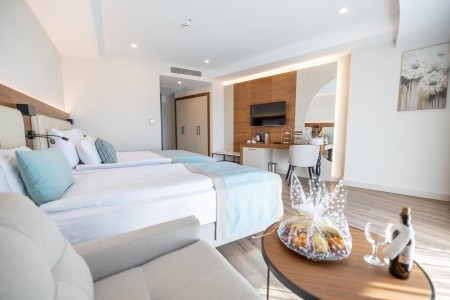 Turecko Side Side Moon Palace 15 dňový pobyt Ultra All inclusive Letecky Letisko: Katovice May 2026 (27/05/26-10/06/26)