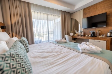 Turecko Side Side Moon Palace 15 dňový pobyt Ultra All inclusive Letecky Letisko: Katovice May 2026 (27/05/26-10/06/26)