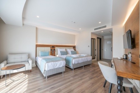 Turecko Side Side Moon Palace 15 dňový pobyt Ultra All inclusive Letecky Letisko: Katovice May 2026 (27/05/26-10/06/26)