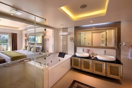 Premier Le Reve Hotel & Spa - 15