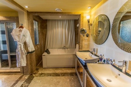 Premier Le Reve Hotel & Spa - 28