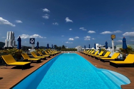 Thajsko Phuket Days Inn By Wyndham Patong Beach Phuket 9 dňový pobyt Raňajky Letecky Letisko: Viedeň December 2026 (14/12/26-22/12/26)