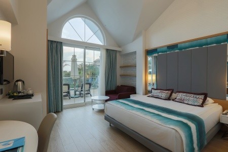 Long Beach Resort & Spa - 41