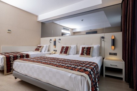 Long Beach Resort & Spa - 52