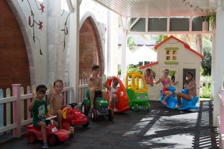 Royal Taj Mahal - 32