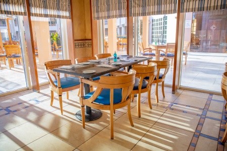 Egypt Hurghada Continental Resort Hurghada 6 dňový pobyt Ultra All inclusive Letecky Letisko: Viedeň December 2025 ( 7/12/25-12/12/25)