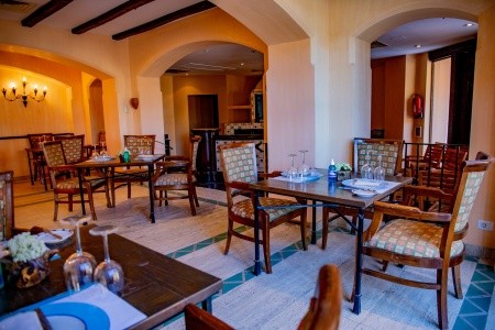 Egypt Hurghada Continental Resort Hurghada 6 dňový pobyt Ultra All inclusive Letecky Letisko: Viedeň December 2025 ( 7/12/25-12/12/25)