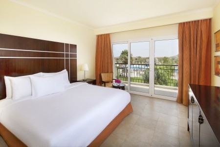 Doubletree By Hilton Sharm El Sheikh - Sharks Bay Resort - 5