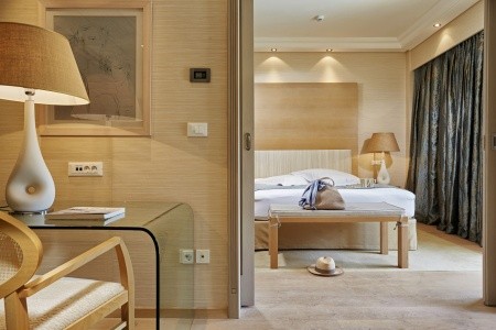 Rodos Park Suites & Spa - 17